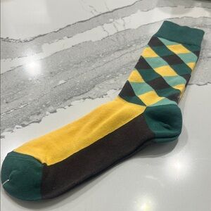 Stylish Argyle Pattern Men's Socks - Green, Yellow, and Brown